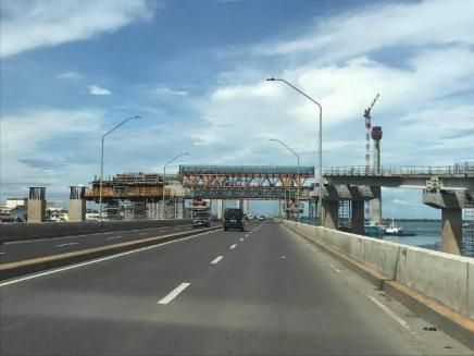 on-going contruction of the third cebu-mactan bridge